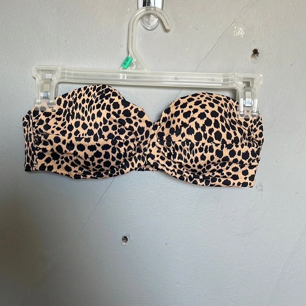 Victoria’s Secret The Knockout Bandeau 32C bikini top animal print swim leopard